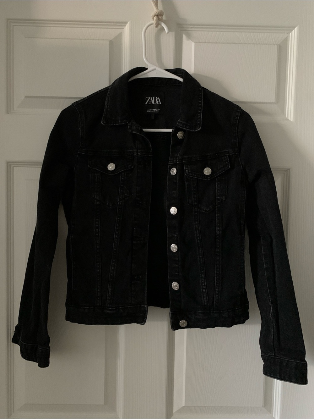 Woman’s XS Zara Black Jean Jacket